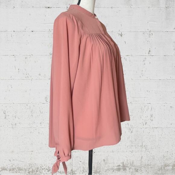 Abercrombie & Fitch Pleated Swing Blouse Size Medium - Picture 5 of 11